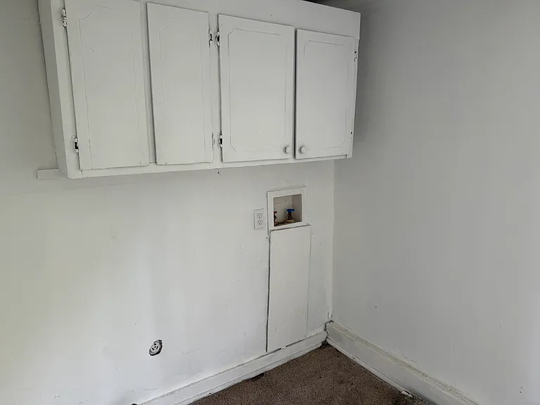 636 Lee St — Photo 2