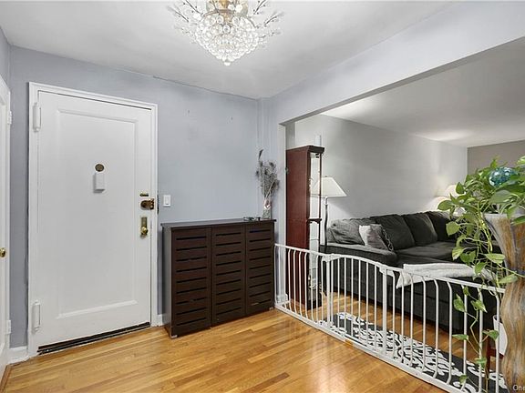 2nd image of 505 E Lincoln Ave APT 406