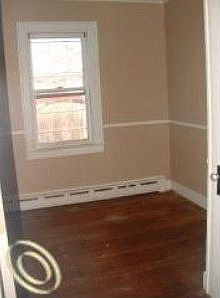 5th image of 2176 Eastman Blvd