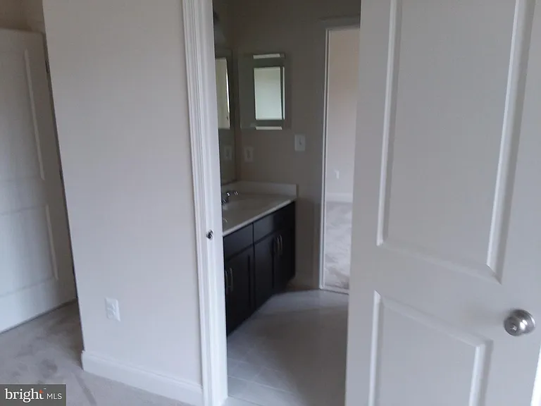 22595 Windsor Locks Sq — Photo 17