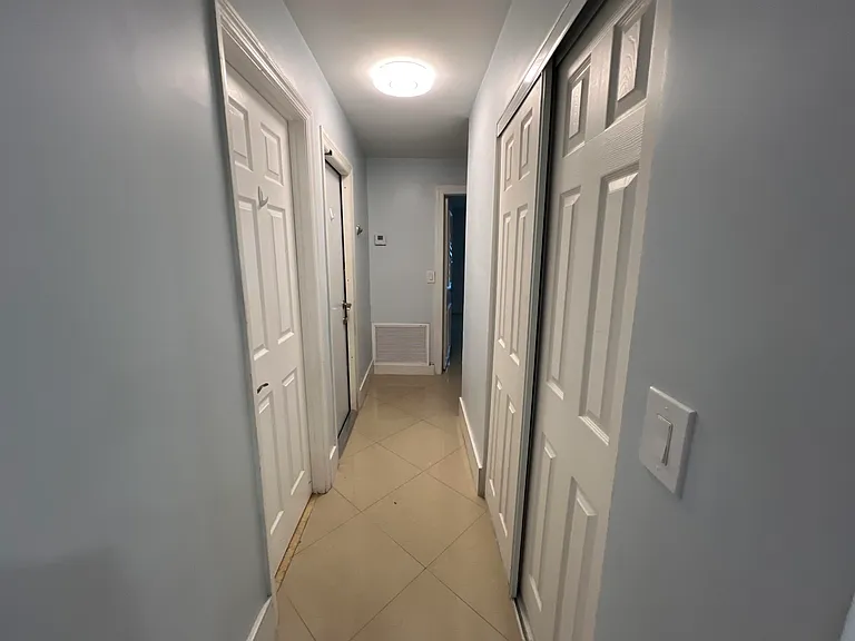 115 SW 34th Ave — Photo 9