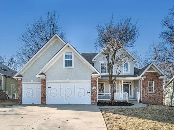 3304 W Devonshire Dr, Saint Joseph, MO 64506