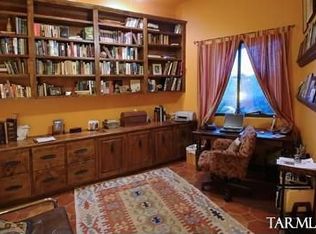 545 E Agave Dr, Tucson, AZ 85704