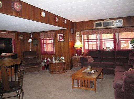 5th image of 2 Parkwood Dr