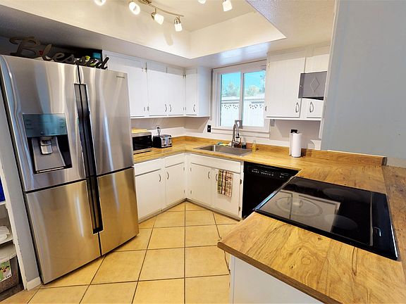 4th image of 4615 W Continental Dr