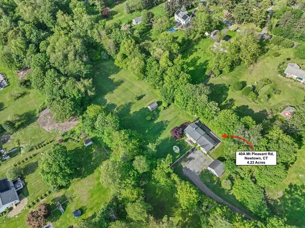 40A Mount Pleasant Road, Newtown, CT 06470