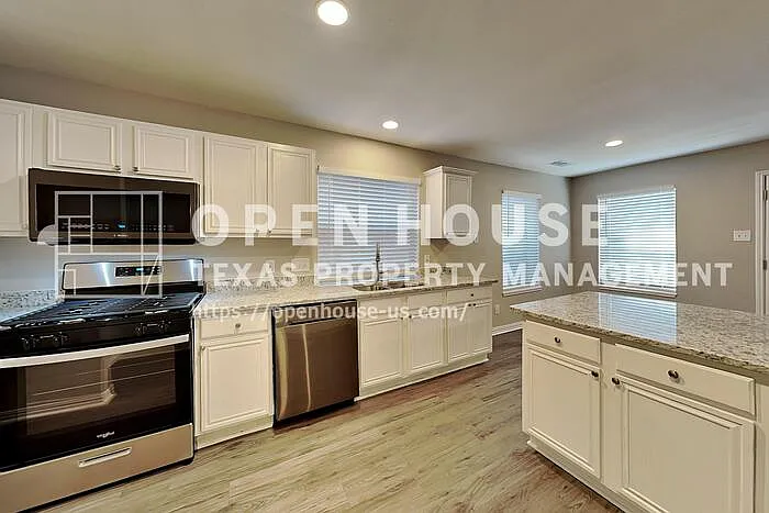 2839 Park Place Dr — Photo 5