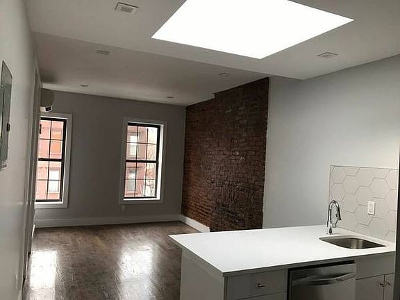 3rd image of 1093 Bedford Ave #3