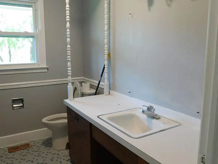 4925 Morton Rd — Photo 20