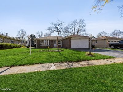 623 Lee Dr, Crystal Lake, IL, 60014