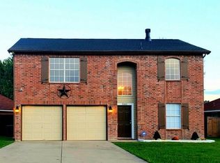 3560 Tommy Hays Dr, Haltom City, TX 76117