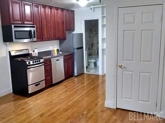 Rented by Bellmarc Realty | media 16