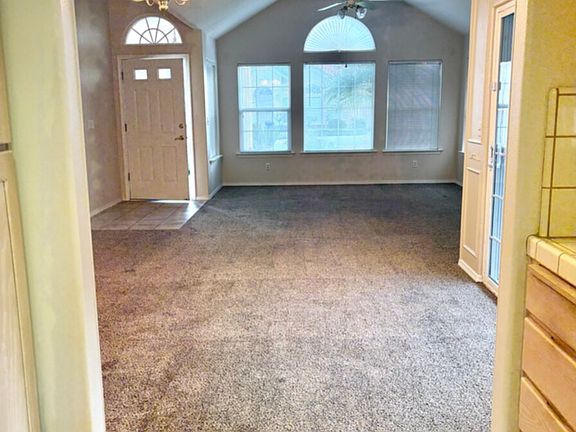 2nd image of 1714 E Morningstar Ln