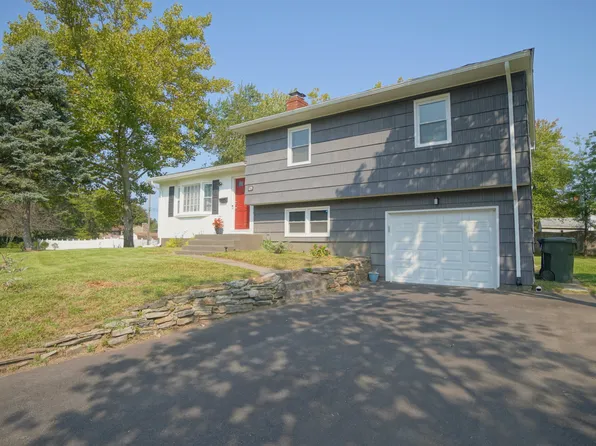 129 Summerset Drive, East Hartford, CT 06118