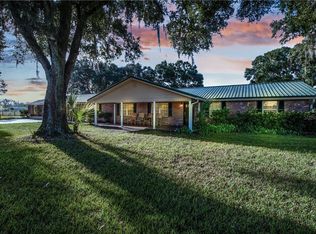 6501 W Knights Griffin Rd, Plant City, FL 33565