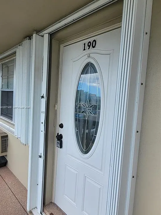 190 Salisbury E #190-H