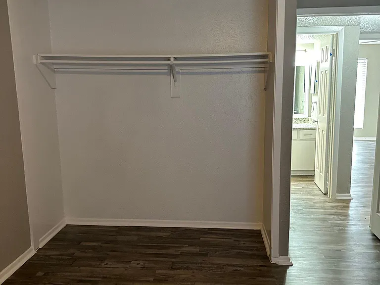 Maxton West Apartment Homes — Photo 20