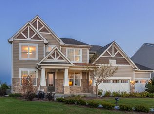 743 Rochester Ln, South Elgin, IL 60177