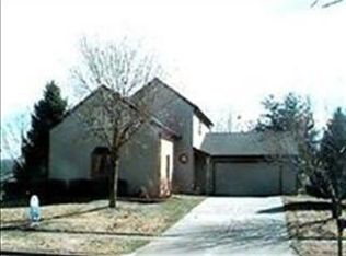 1223 Kim Dr, Bloomington, IL 61704