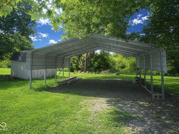 3rd image of 8225 Crawfordsville Rd