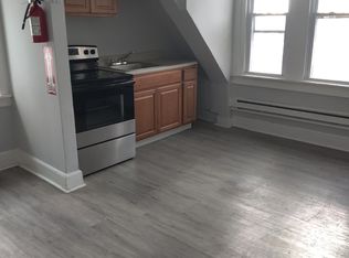 129-131 E Roosevelt Blvd, Philadelphia, PA 19120