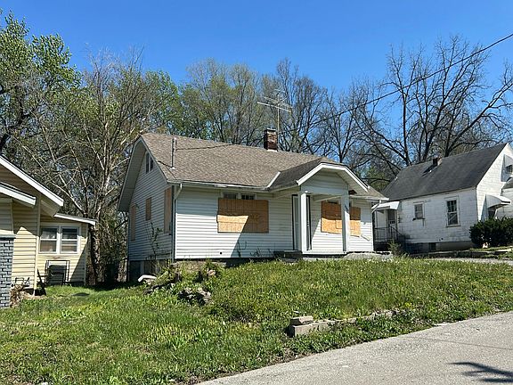 3rd image of 1227 Appleton Ave