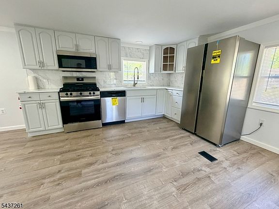 4th image of 3638 Weymouth Rd