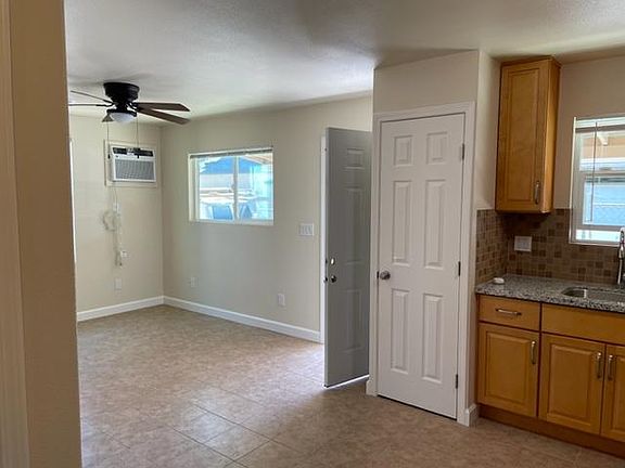 3rd image of 310 W 13th St