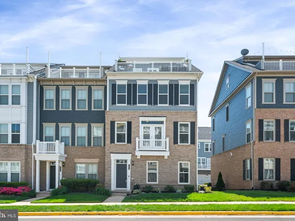 17259 Herring Gull Ln, Dumfries, VA 22026