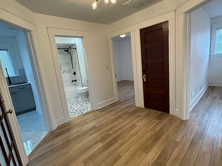 2129 Sunset Ave #2 — Photo 12