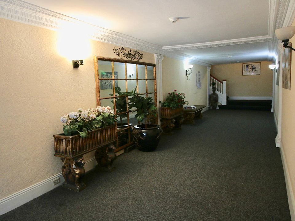 1st image of 2941 Gough St #7