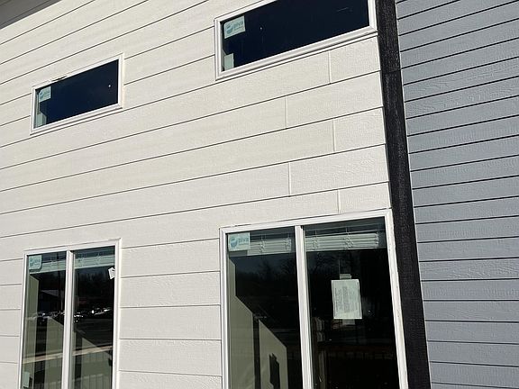 5th image of 300 E Ford St #1