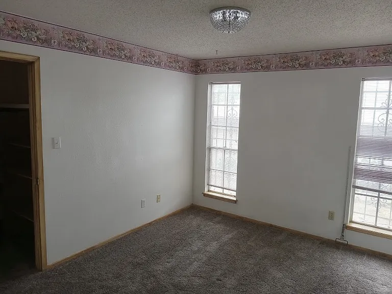 Bedroom #2
12 x 10
Walk in Closet