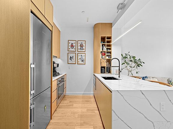 3rd image of 183 McGuinness Blvd APT 3A