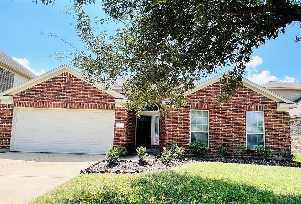 1st image of 18715 Cypress Lake Village Dr