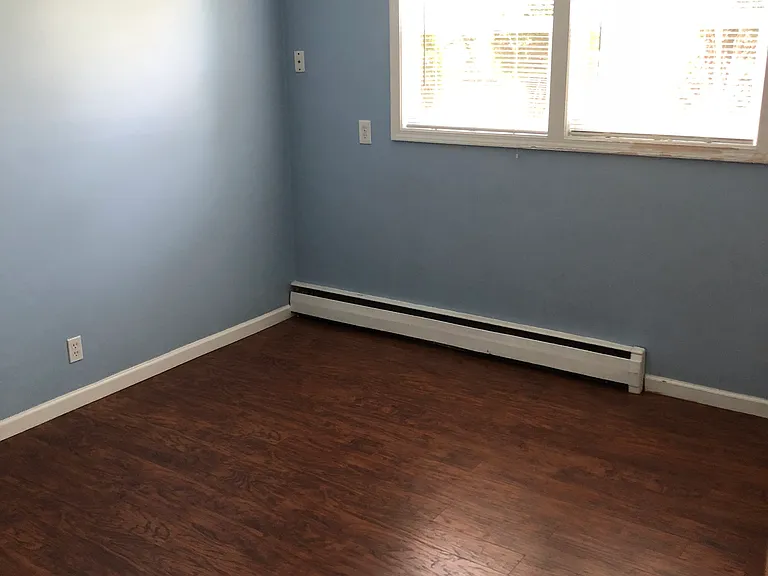 Barone Cir — Photo 4