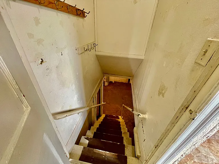 141 Carroll St — Photo 8