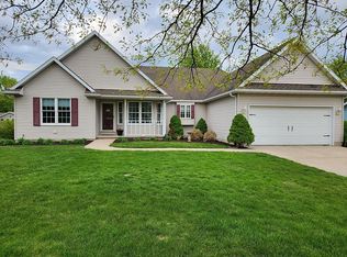 2635 Indian Grass Rd, Morris, IL 60450