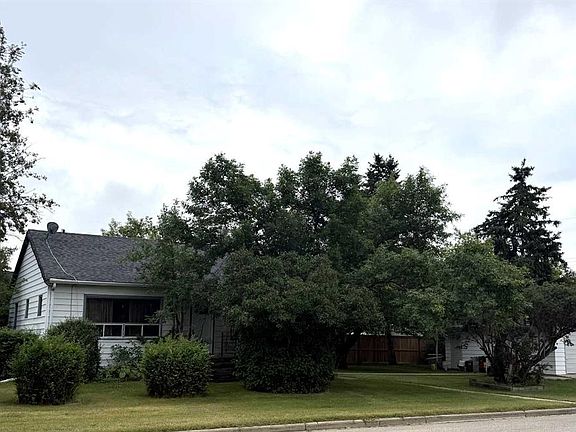 4th image of 4737 N 48th St