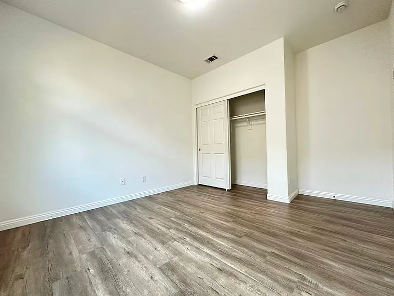 6429 Amber Sky Way — Photo 16
