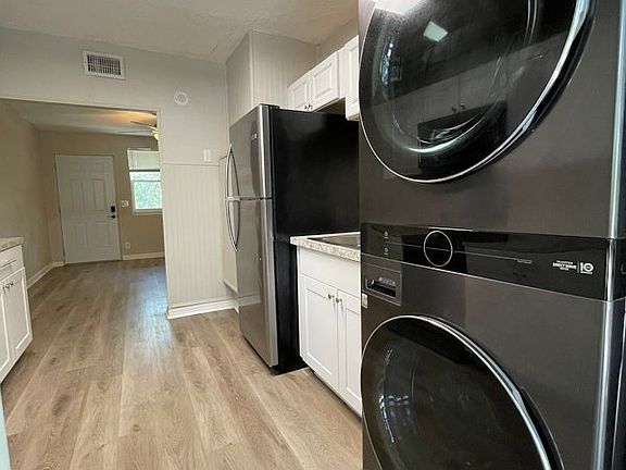 4th image of 1575 W 19th St #3