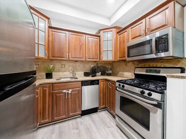 259 Griffith St #1, Jersey City, NJ 07307