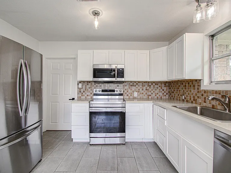 709 S McCarty Ave — Photo 21