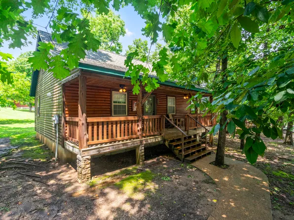 807 E Surf Street, Stockton, MO 65785