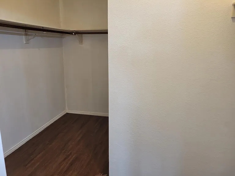 4901 Palm Ridge Dr — Photo 9
