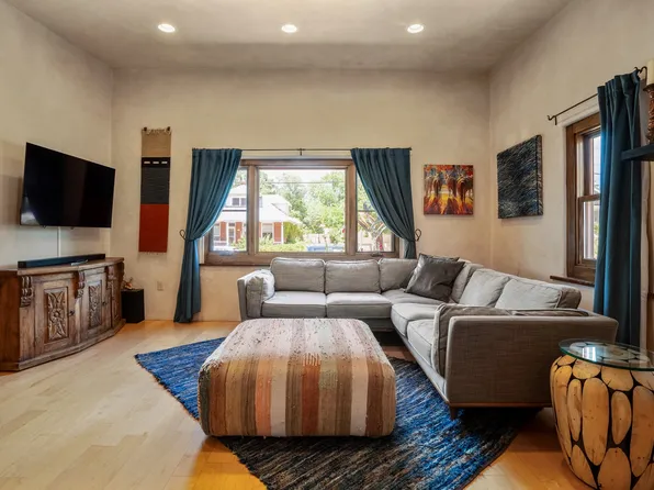 130 E Santa Fe Ave #A, Santa Fe, NM 87505