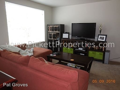 3rd image of 1313 NW Slate Ln