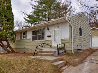 2610 27th Pl, Des Moines, IA 50310