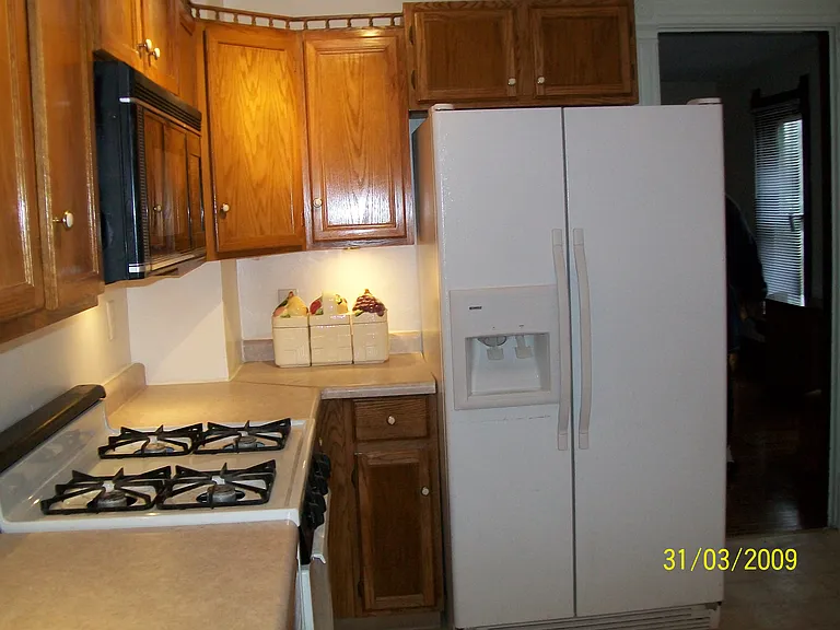 813 10th St #2 — Photo 7