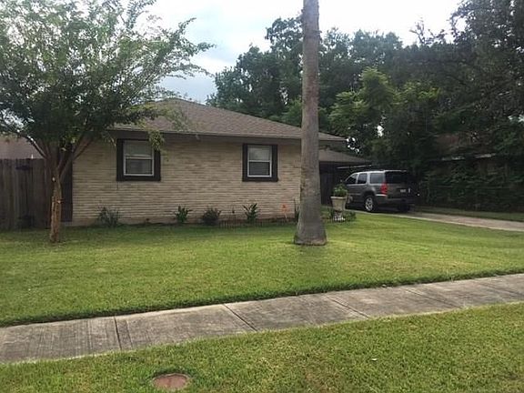 2nd image of 4819 Redwood St